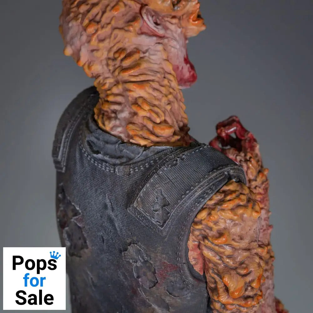 The Last of Us Part II PVC Statue Armored Clicker 22 cm Statues