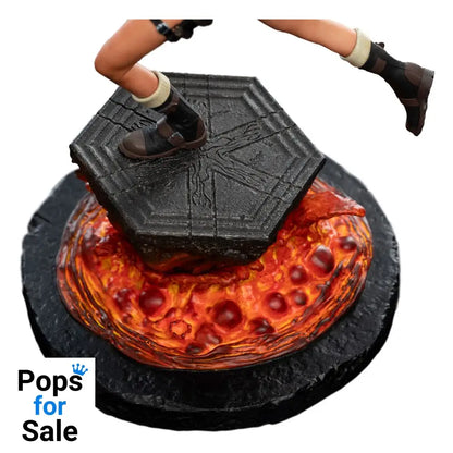 Tomb Raider Mini Statue Lara Croft: The Sanctuary of Flame 18 cm