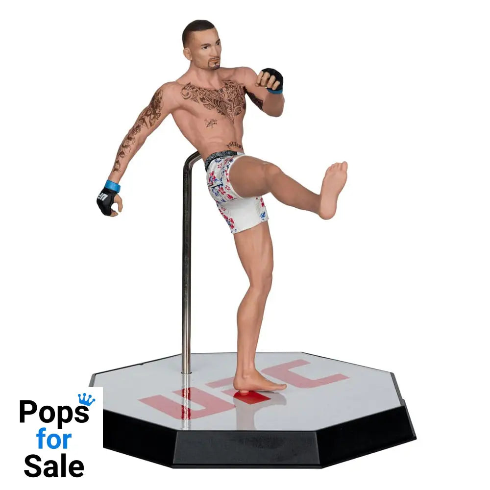 UFC Posed PVC Statue Max Holloway 18 cm