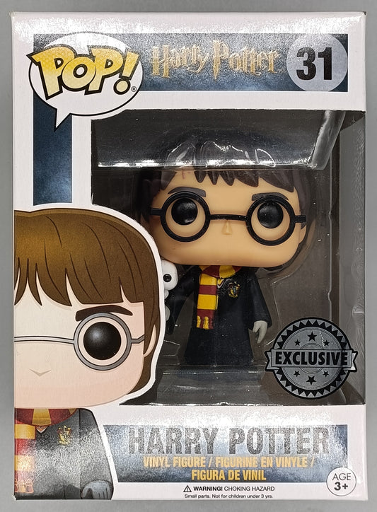 #31 Harry Potter (Robes w/ Hedwig) - Harry Potter Box Damaged Funko POP