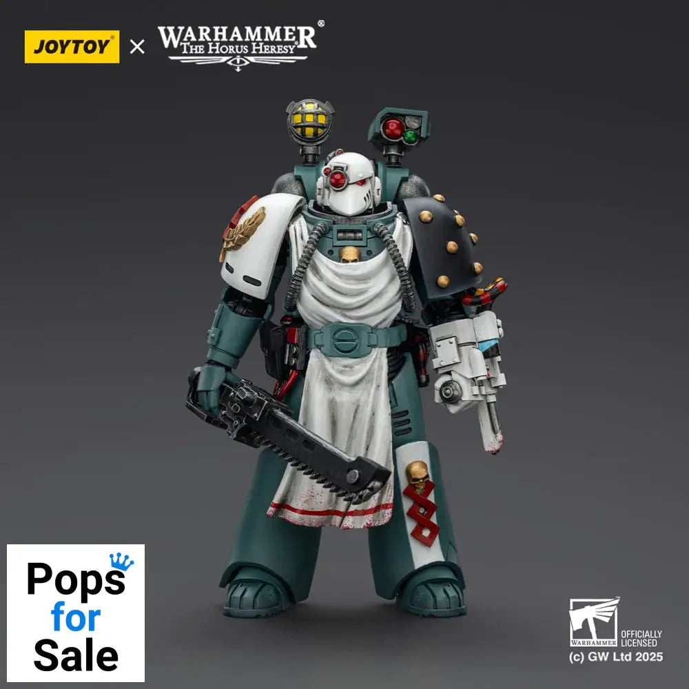 Warhammer 40,000: Sons of Horus Action Figure Legion Apothecary 12 cm