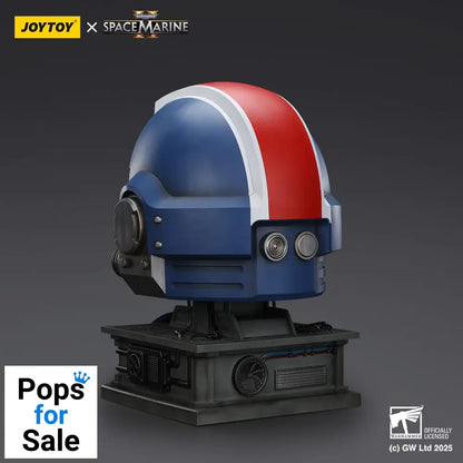 Warhammer 40,000: Space Marine 2 Replica Ultramarines Lieutenant Titus helmet with Display Stand 44 cm