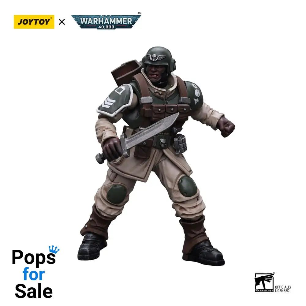 Warhammer 40k Action Figure 1/18 Astra Militarum Cadian Command Squad Veteran with Regimental Standard 12 cm Scale