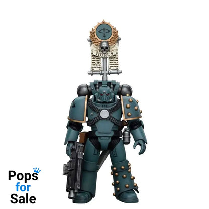 Warhammer The Horus Heresy Action Figure 1/18 Sons of Horus MKIV Tactical Squad Legionary with Legion Vexilla 12 cm