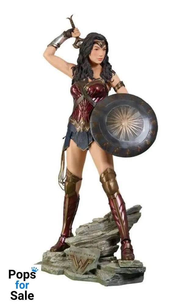 Wonder Woman Life-Size Statue Wonder Woman 224 cm