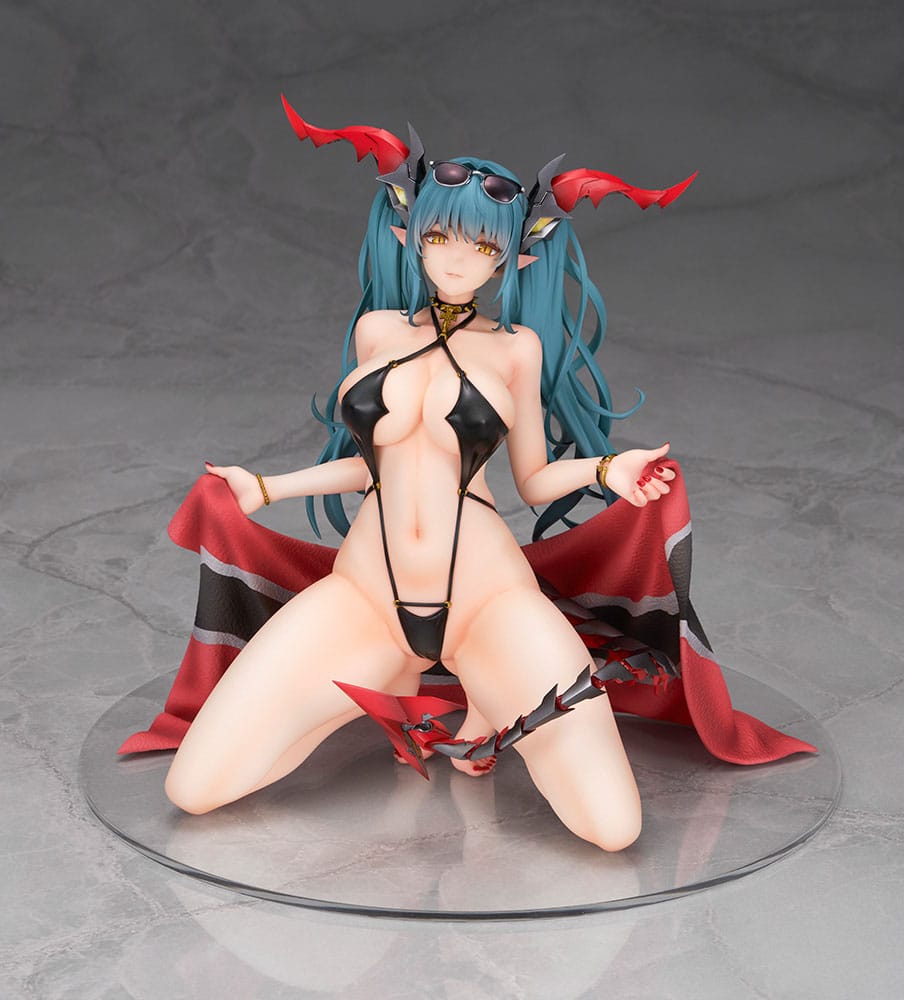 Azur Lane PVC Statue 1/7 Regensburg Dark Dragon and the Coast of Light Ver. 16 cm