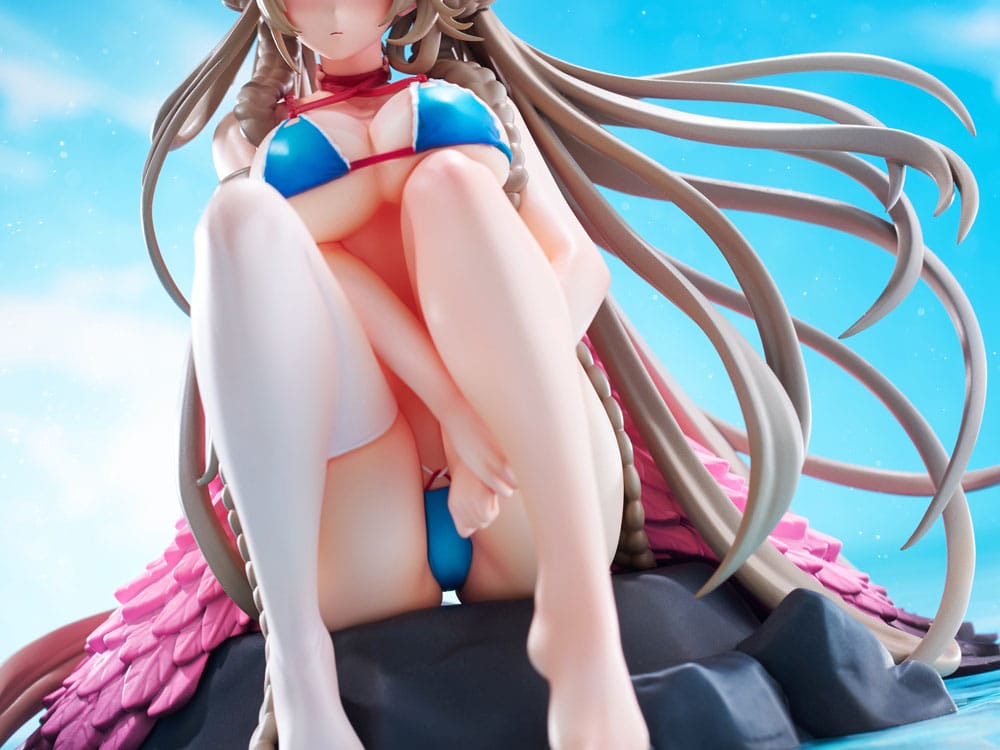 Azur Lane PVC Statue 1/7 Formidable The Lady of the Beach Ver. 16 cm