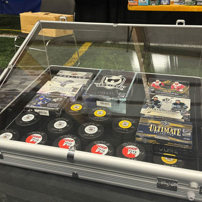 Evoretro Trading Card Display Suitcase