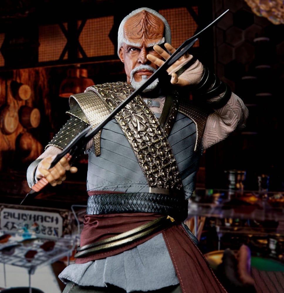 Star Trek: Picard Action Figure 1/6 Worf 30 cm