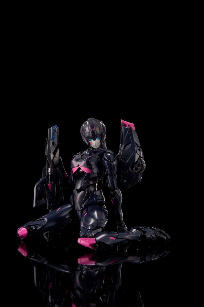 Transformers Furai Model Plastic Model Kit Black Arcee 16 cm