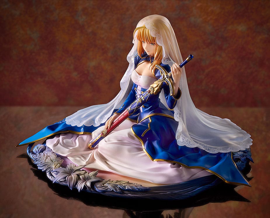 Fate/Grand Order PVC Statue 1/7 Saber Garden of Avalon 14 cm Statues