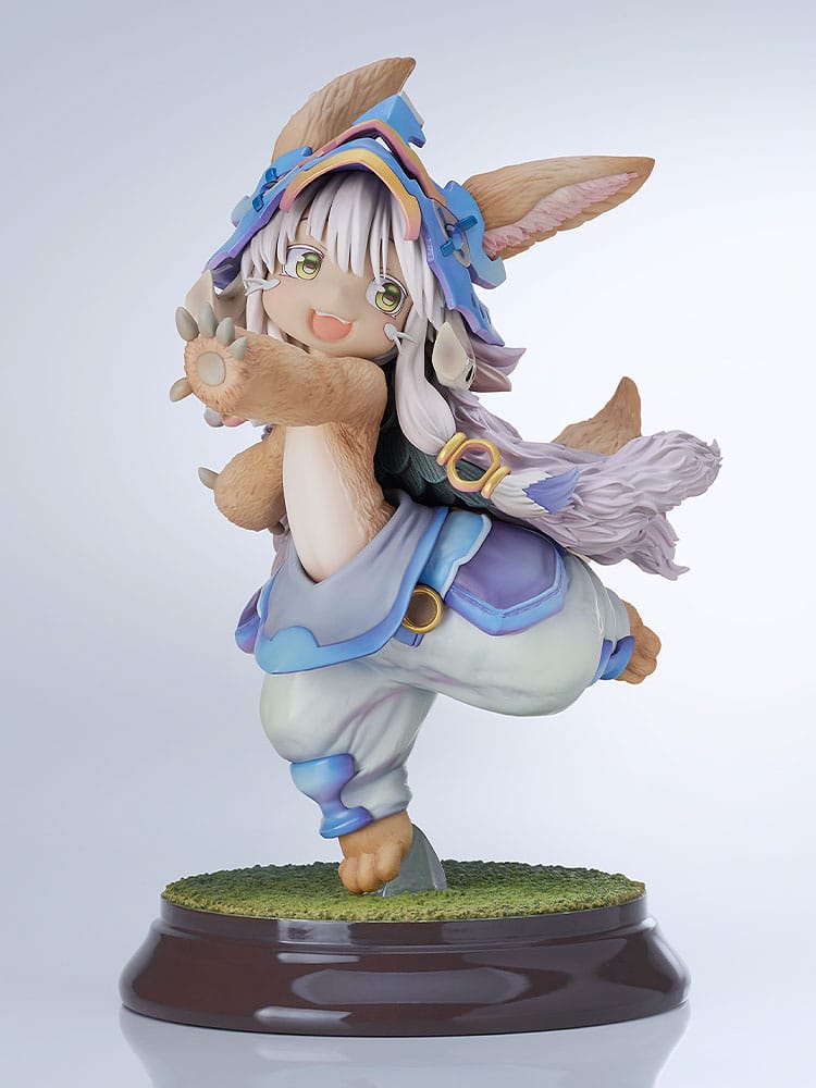 Made in Abyss: The Golden City of the Scorching Sun PVC Statue 1/8 Nanachi: New Outfit Ver. 19 cm Statues