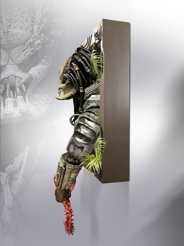 Predator Life-Size Wall Sculpture Predator 45 x 81 x 94 cm
