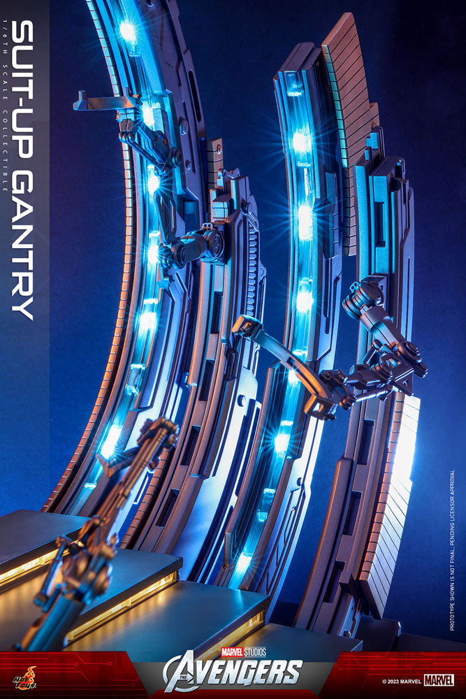 Marvel’s The Avengers Accessories Collection Series Iron Man Suit-Up Gantry Action figures