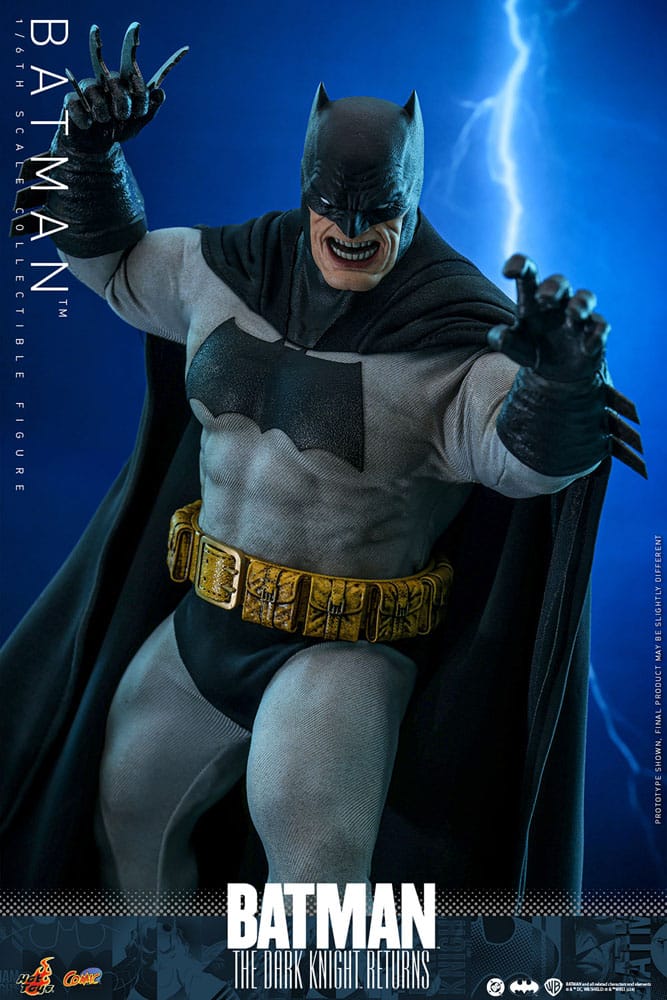 Batman: The Dark Knight Returns Comic Masterpiece Action Figure 1/6 Batman 32 cm Action figures
