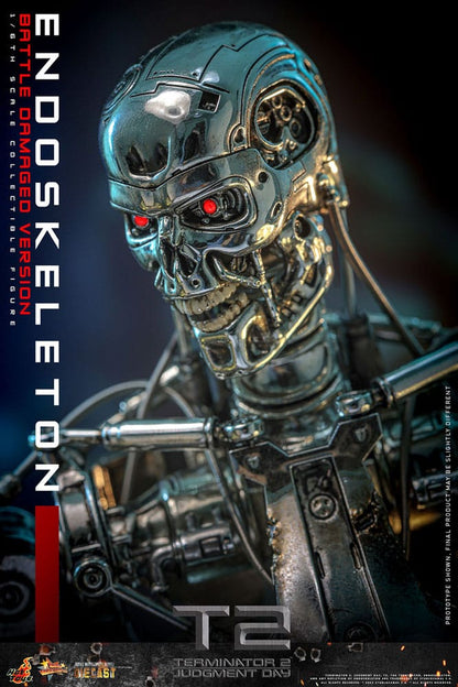 Terminator 2: Judgment Day Movie Masterpiece Die-cast Action Figure 1/6 Endoskeleton (Battle Damaged Version) 31 cm