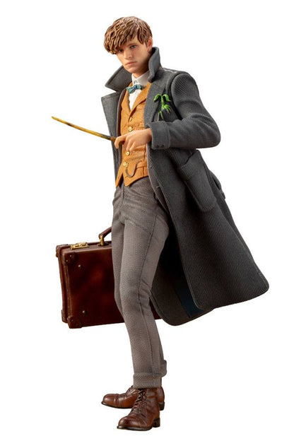 Fantastic Beasts 2 ARTFX+ PVC Statue 1/10 Newt Scamander 18 cm Statues