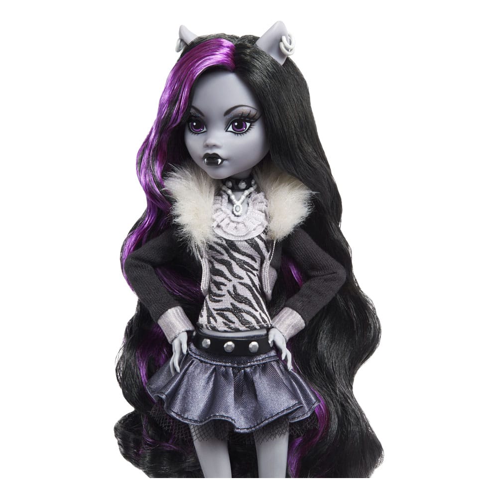 Monster High Reel Drama Doll Clawdeen Wolf in Black And White Dolls