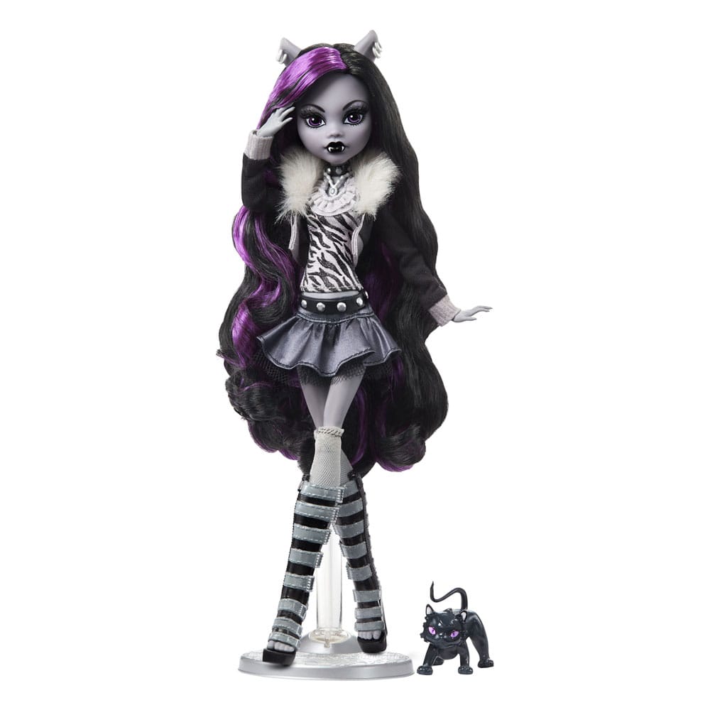 Monster High Reel Drama Doll Clawdeen Wolf in Black And White Dolls