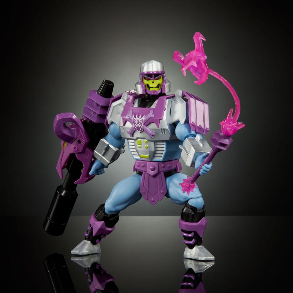 Masters of the Universe x Transformers Action Figure Megatron Armor Skeletor heo European Exclusive 14 cm