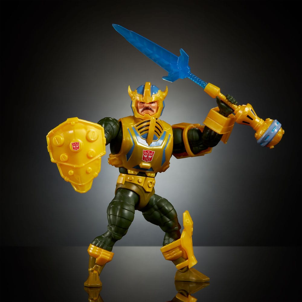 Masters of the Universe x Transformers Action Figure Bumblebee Armor Man-At-Arms heo European Exclusive 14 cm Action