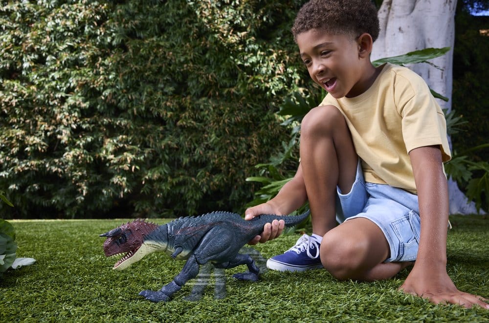 Jurassic World: Survival Action Figure Charge 'N Chomp Carnotaurus