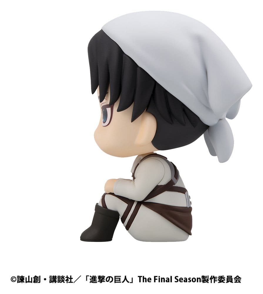 Attack on Titan Look Up PVC Statue Levi Cleaning up Ver. 11 cm