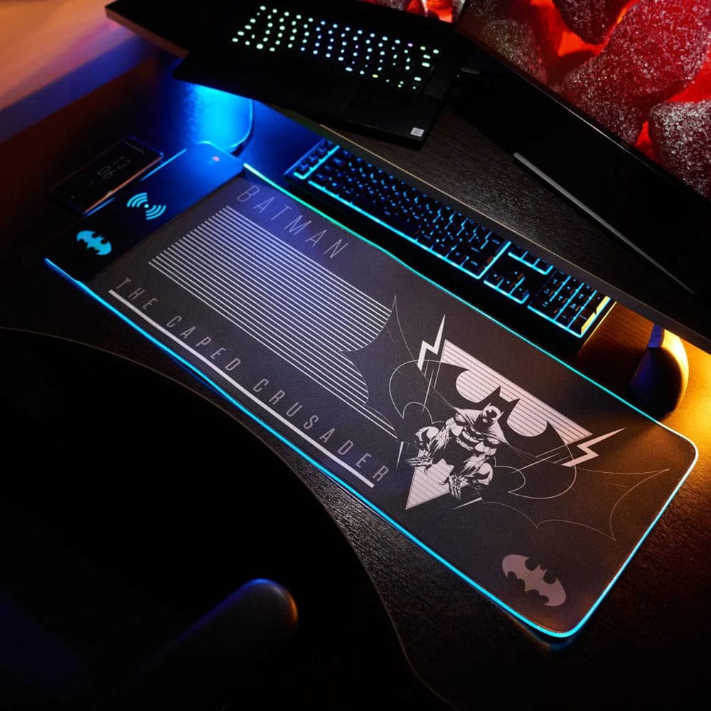 DC Comics Mousepad with Mobile Charger Batman