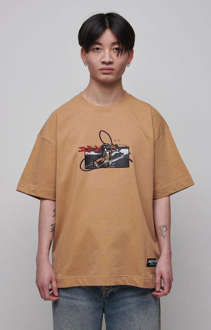 Attack on Titan T-Shirt Graphic Beige Size L