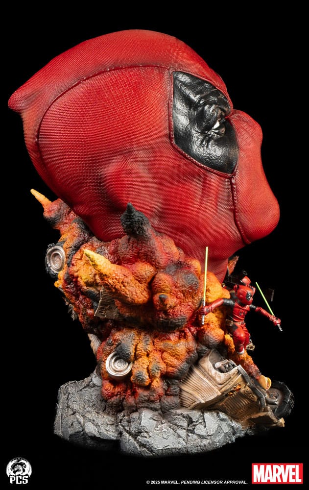 Marvel Fine Art Bust Deadpool 42 cm Busts