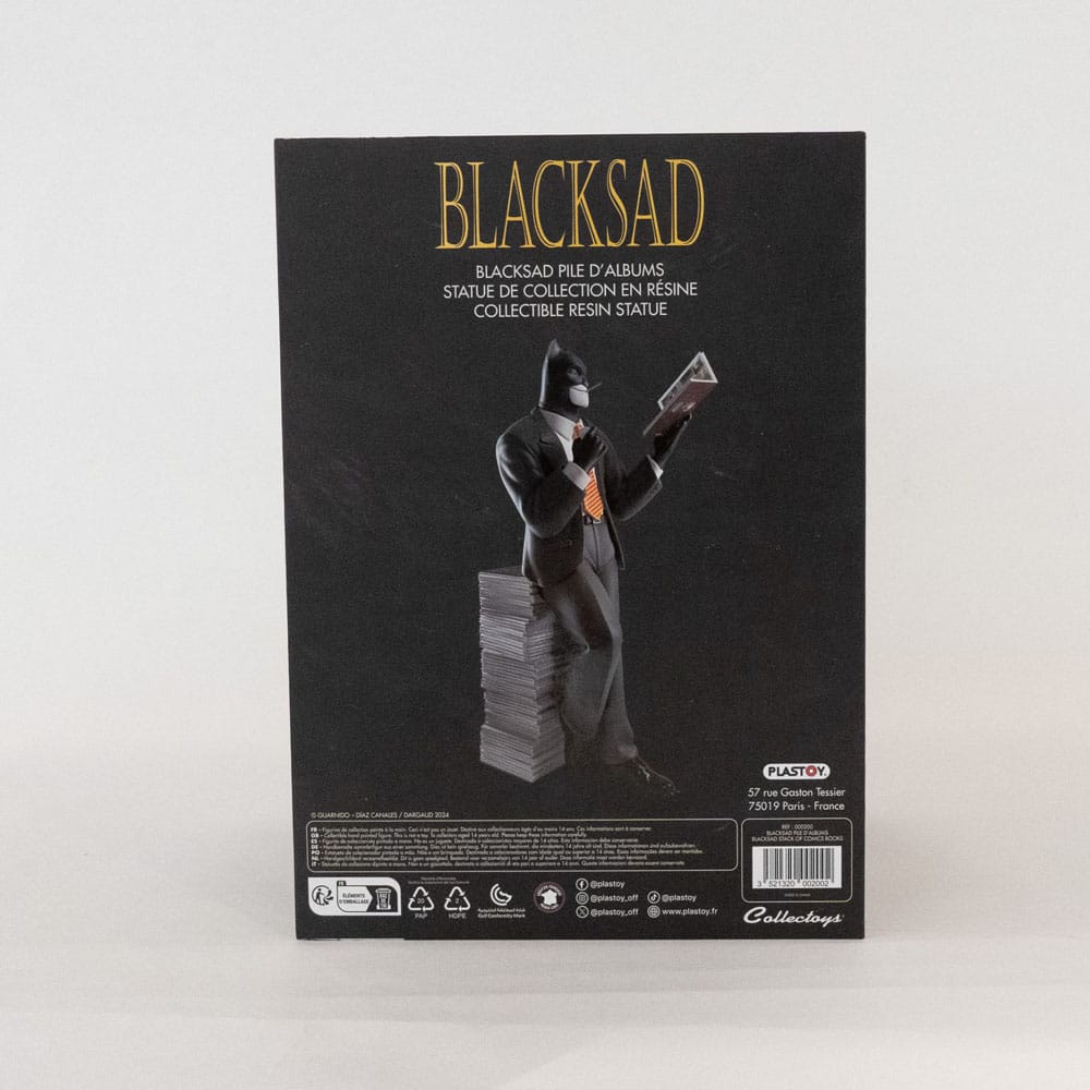 Blacksad: Blacksad on a Pile of Comics Figure