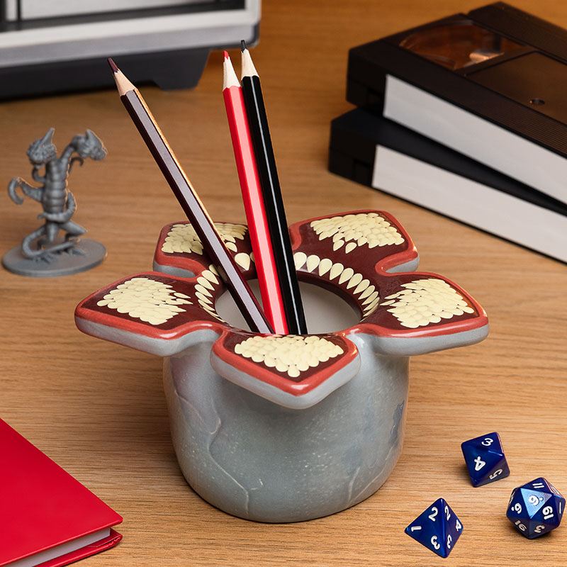 Stranger Things Pen Pot Demogorgon
