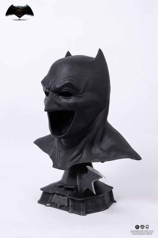 Justice League: Batman v Superman: Dawn of Justice Replica 1/1 Batman Cowl 51 cm