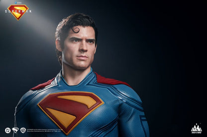 Superman 2025 Life-Size Statue Superman 208 cm Lifesize statues