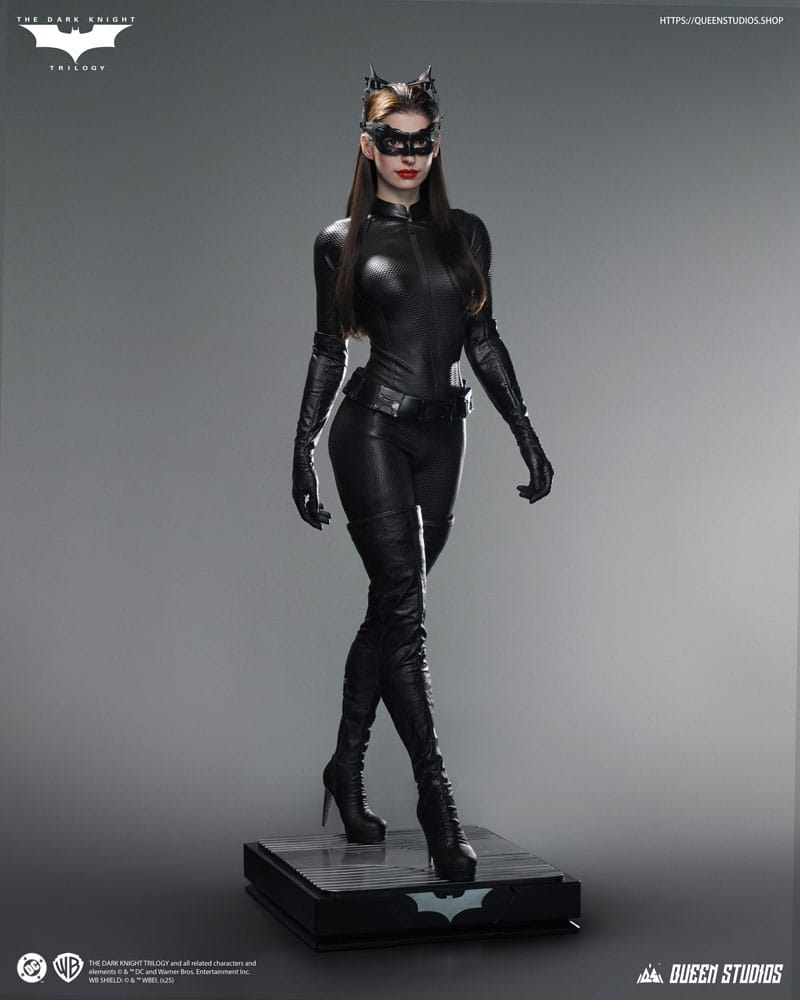 The Dark Knight Rises Statue 1/1 Catwoman 200 cm