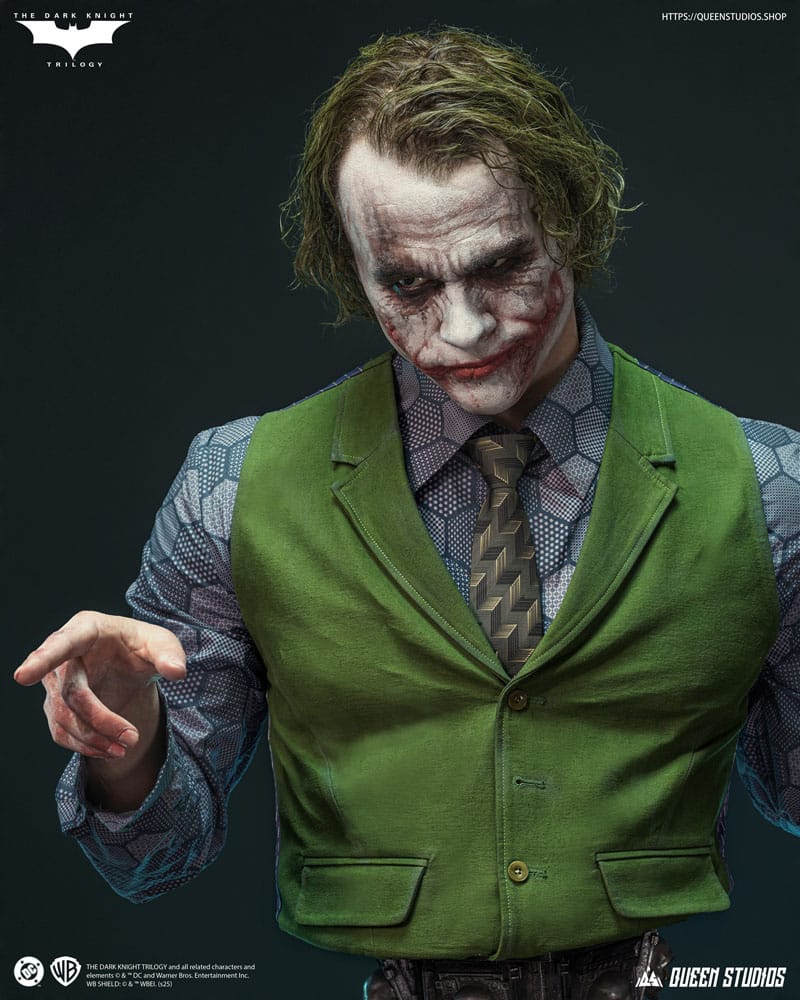 The Dark Knight Bust 1/1 The Joker 89 cm Lifesize busts