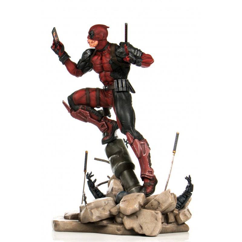 Marvel Comics PrototypeZ Statue 1/6 Deadpool by Erick Sosa 46 cm Statues