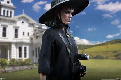 Beetlejuice Action Figure 1/6 Lydia Deetz 25 cm