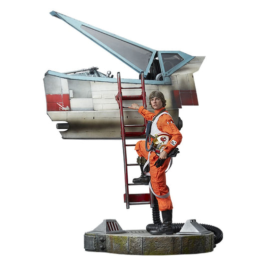 Star Wars Premium Format Statue Luke Skywalker & X-Wing: Red Five, Standing By 76 cm