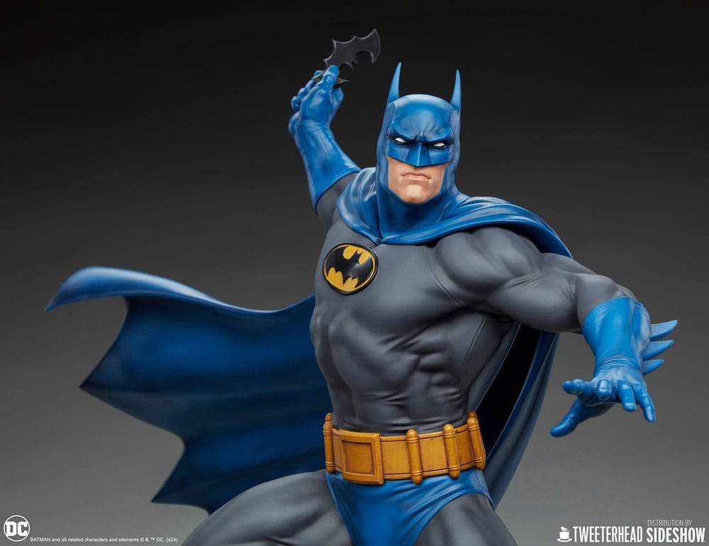 DC Comics Maquette 1/6 Batman (Retro Edition) 50 cm Statues