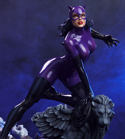 DC Comics Maquette 1/6 Catwoman (Purple Edition) 35 cm