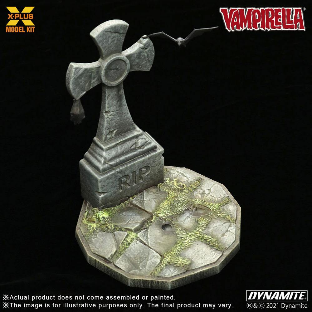 Vampirella Plastic Model Kit 1/8 Vampirella 23 cm