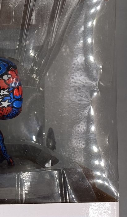 #762 Spider-Man - Deluxe - Marvel Street Art - Box Damaged Funko POP