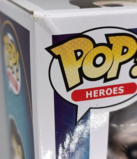 175 Wonder Woman (Shield) - DC Wonder Woman - Funko POP - Box Damaged