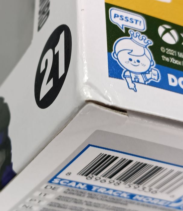 #21 Spartan Mark V [B] (with Energy Sword) Halo - Box Damaged Funko POP