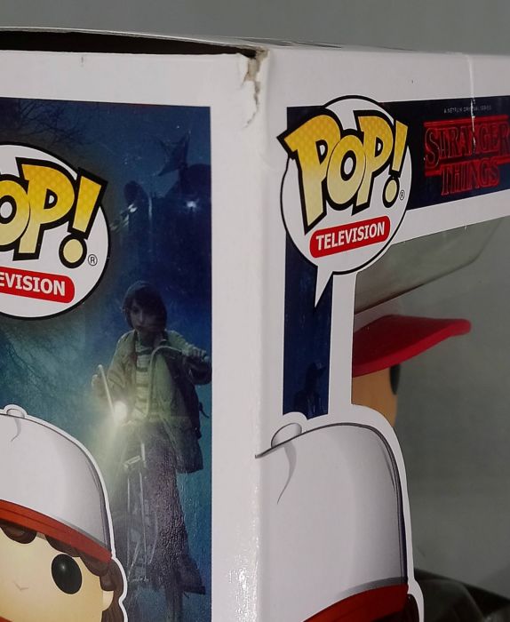 #424 Dustin - Stranger Things - Box Damaged Funko POP