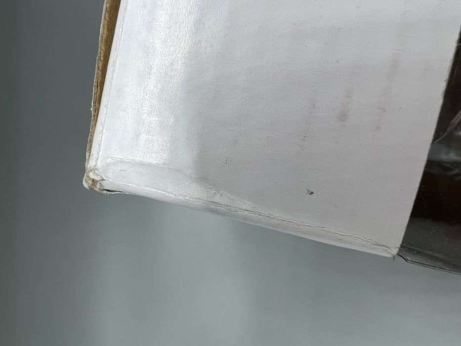 73 Cersei Lannister (on Iron Throne) Deluxe Game of Thrones Funko POP - Box Damaged