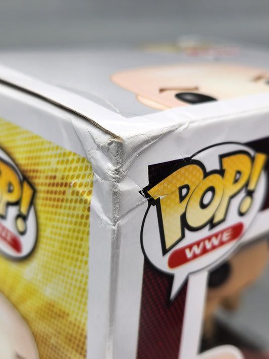 #05 Stone Cold Steve Austin (WWE 2K16) - WWE Box Damaged Funko POP