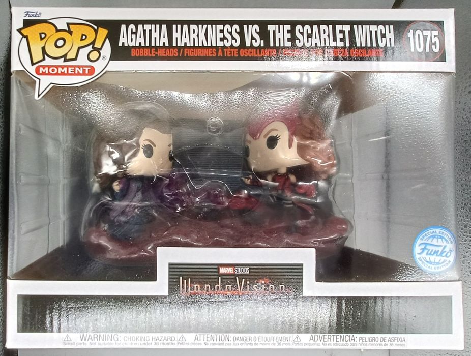 1075 Agatha Harkness vs. The Scarlet Witch TV Moment Funko POP - Box Damaged