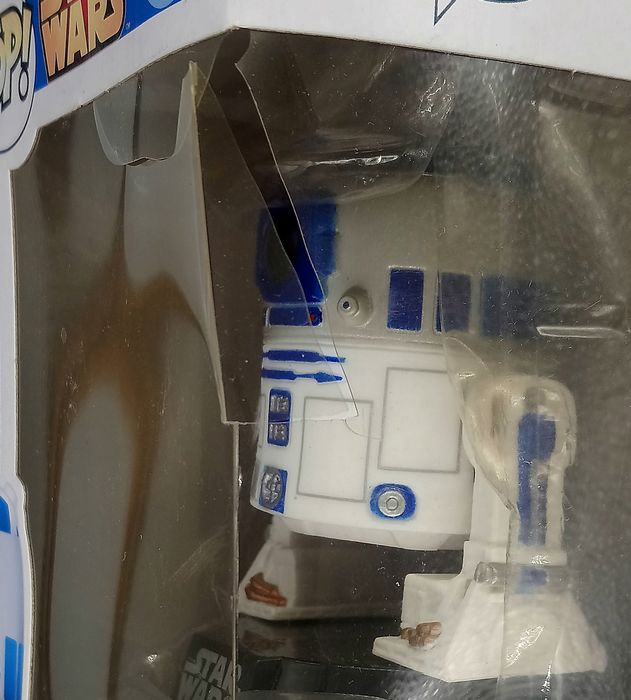 #31 R2-D2 - Star Wars - Box Damaged Funko POP